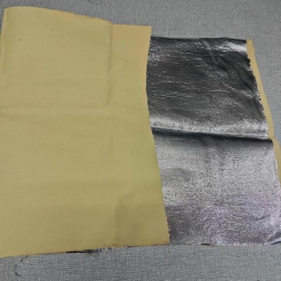 La couleur naturelle 100% Para Aramid a aluminisé le tissage de satin de tissu