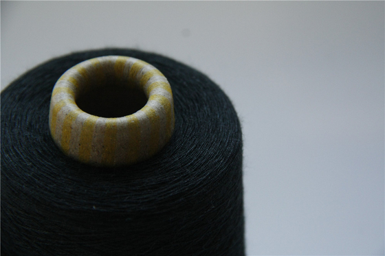 Le dopant UV de résistance a teint Aramid a mélangé l'élongation élevée 1.5kg de fil par cône
