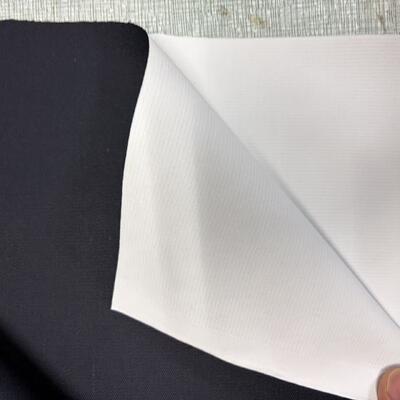 025 mm Épaisseur matériau ignifuge Largeur 150 cm Convient pour les applications industrielles Solution durable et ignifuge