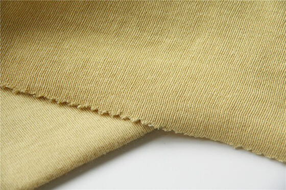 Tissu ignifuge à para-aramide offrant une grande souplesse, adapté aux uniformes de protection et aux équipements résistants à la chaleur