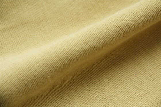 Tissu ignifuge à para-aramide offrant une grande souplesse, adapté aux uniformes de protection et aux équipements résistants à la chaleur
