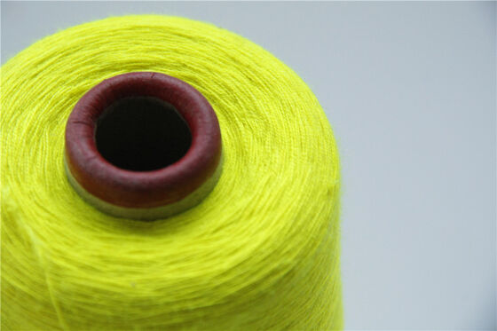 Résistant aux produits chimiques et à la lumière du soleil Fils modacrylique offrant une excellente rétention de couleur et une bonne coloration Élasticité non adaptée aux textiles