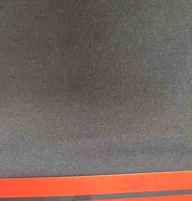 valeur de pH 5-7 tissu kevlar conçu dans un motif sergé 2 1 parfait pour l'aérospatiale, l'automobile, les équipements de sécurité et les usages industriels