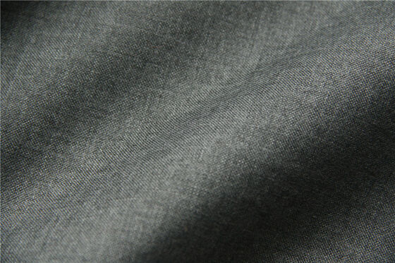 Tissu visqueux à lentilles noires offrant une grande étirement et une résistance élevée aux rides adapté aux applications de mode