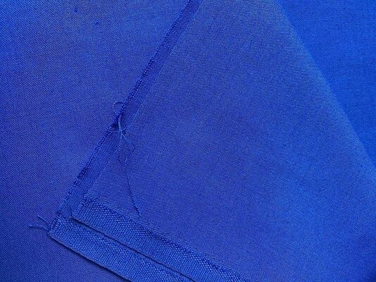 Tissu viscose Lenzing à haute éco-compatibilité et largeur de 58-60 pouces pour la production de vêtements à haute absorption