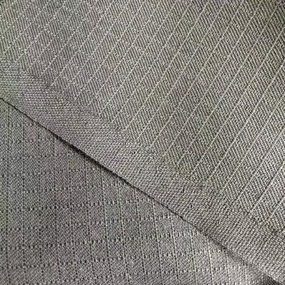 Faible absorption d'humidité Tissu métaramide supérieur résistant aux flammes durable Matériau idéal pour les vêtements de sécurité et industriels