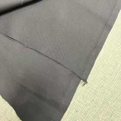 Longueur de rouleau 100m Tissu aramide personnalisé offrant une stabilité thermique de 260°C 15 % parfait pour les vêtements ignifuges
