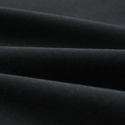 Tissu d'Aramid de méta d'ENISO11611 150gsm 93%Meta Aramid 5%Para Aramid 2%Antistatic pour les vêtements chimiques de travailleur