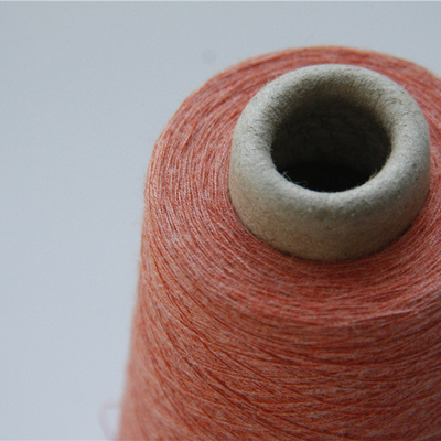 La flamme Modacrylic Retrardant de fil de fibre bavardent Ne32/2 pour l'habillement de travail