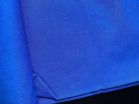 Tissu viscose Lenzing à haute éco-compatibilité et largeur de 58-60 pouces pour la production de vêtements à haute absorption